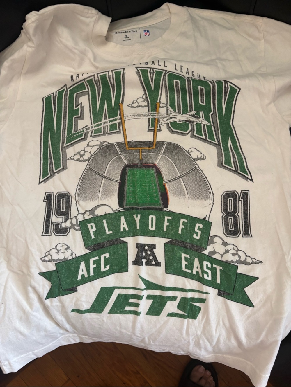 Abercrombie & Fitch White New York Jets Graphic Tee with Green Accents